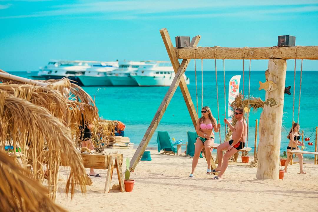 🌺 Hula Hula Beach